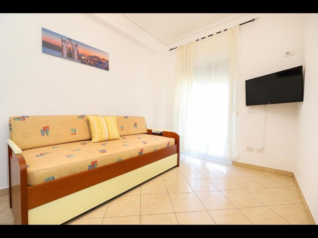 Apartments Athina 오리쿰 외부 사진